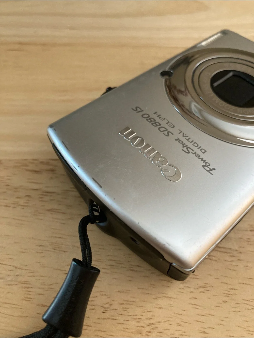 Canon compact digital